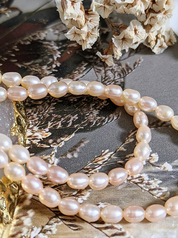 【再販】淡水パール ライス コーラル 3.5㍉ 40cm 貫通穴 パール ビーズ チャーム 3枚目の画像