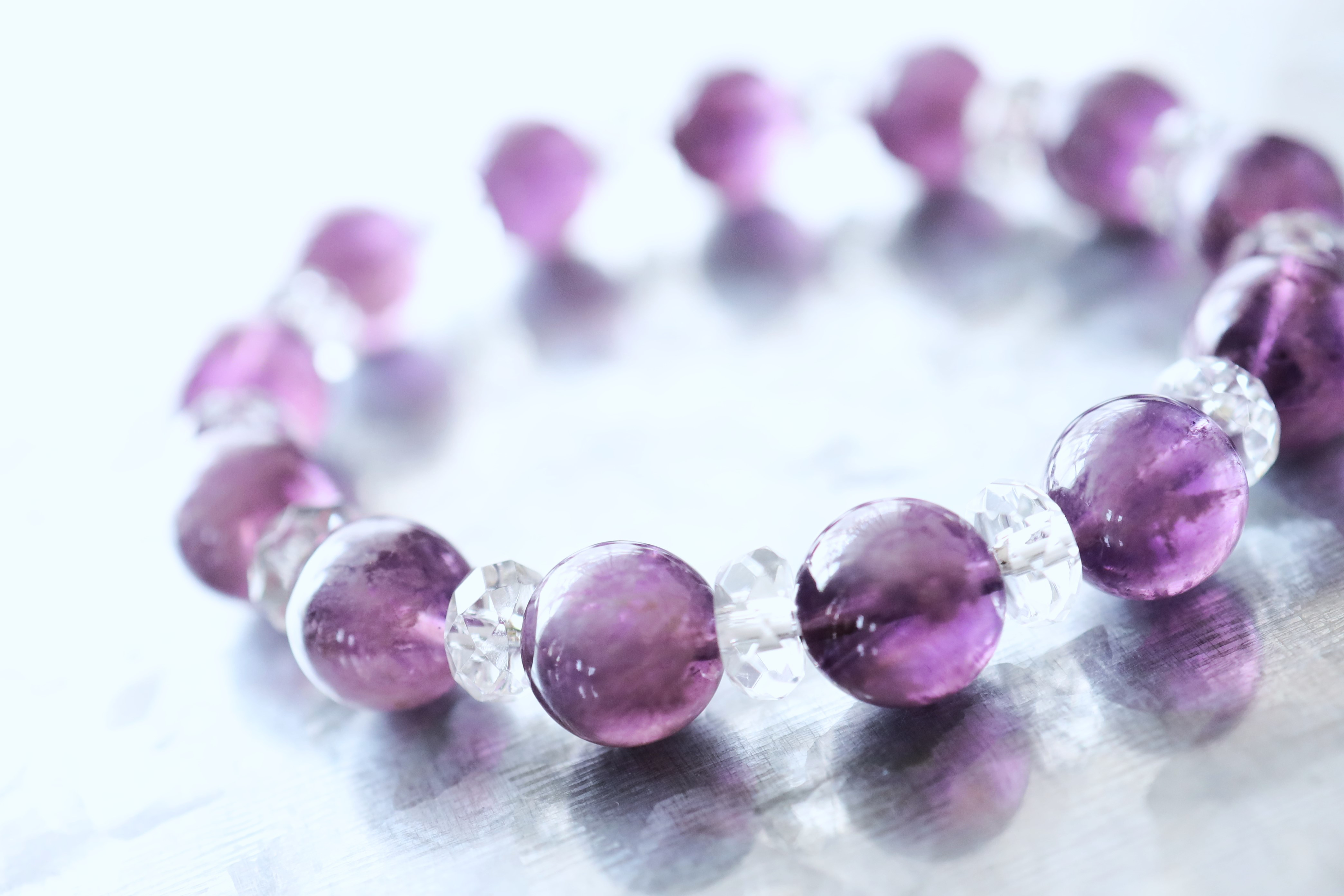 …☆プレミアムブレス☆…☆クレイインアメジスト：10.5ミリ＆水晶☆…☆天然石ブレスレット☆…