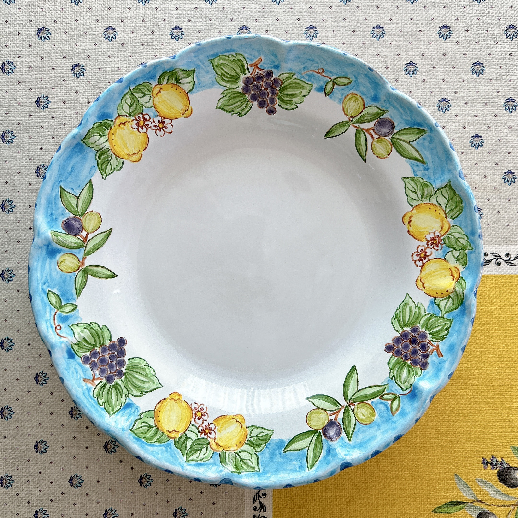 マヨリカ焼きパスタ皿(フルッタ)セレステブルー