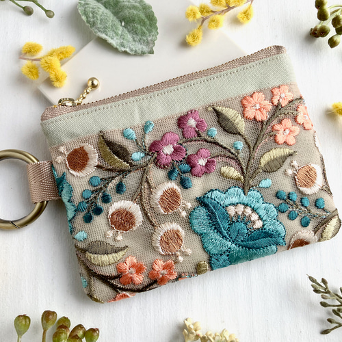 インド刺繍リボン ポケットティッシュケース付きミニポーチ カラビナ