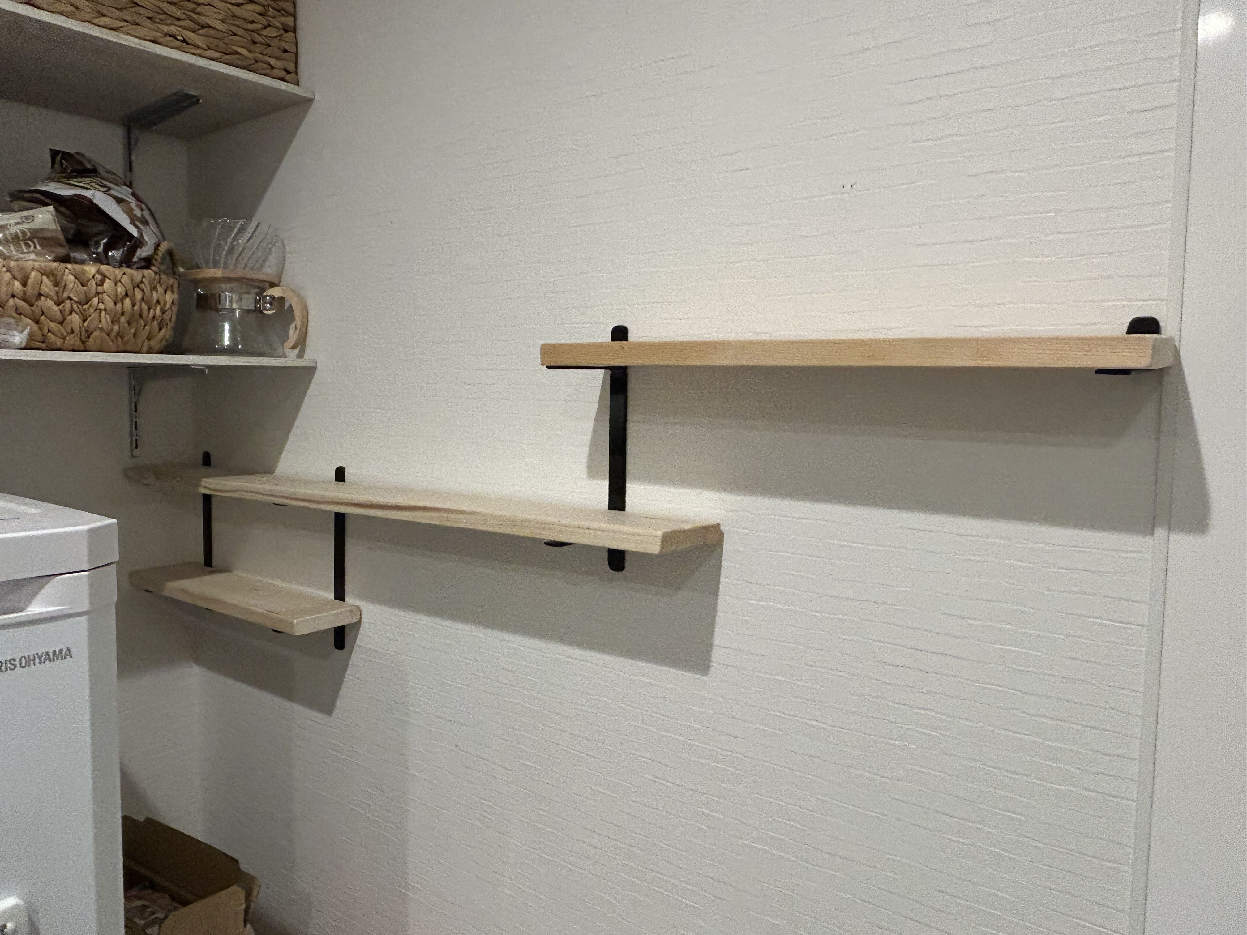 ウォールシェルフ　３段　棚受け4ヶ　アイアン家具セット