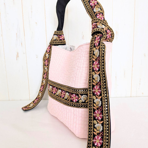 韓国ヌビ×インド刺繍リボン たっぷり入り自立するリボン・タイ