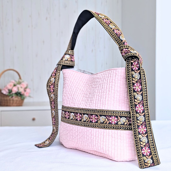 韓国ヌビ×インド刺繍リボン たっぷり入り自立するリボン・タイ