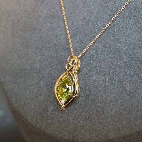 スフェーン黄緑カラーペンダント　(トップのみ) Handmade】イエローグリーン スフェーン ペンダントトップ 18kゴールド