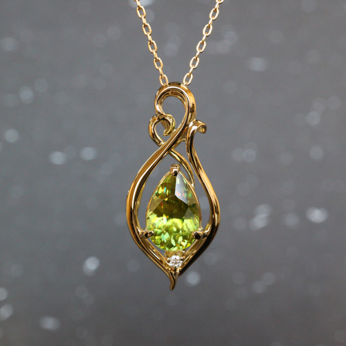 スフェーン ペアシェイプカット ペンダントトップ k18イエロー