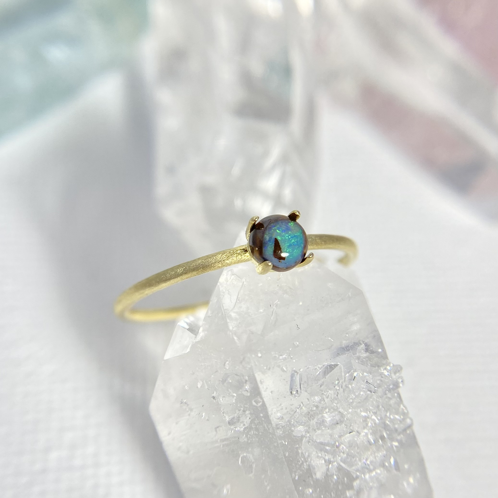 天然ボルダーオパールリング （選べるサイズ）オーストラリア産原石から磨いた1点ものジュエリー！