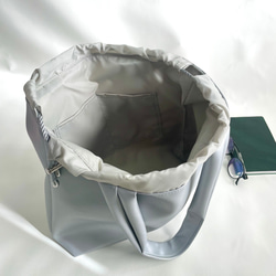 シルバーエコレザー　トートバッグ　L 6枚目の画像