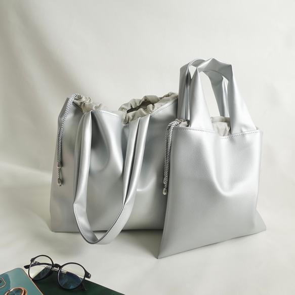 シルバーエコレザー　トートバッグ　L 7枚目の画像