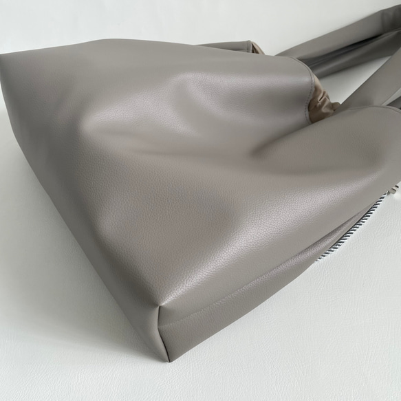 グレージュエコレザー　トートバッグ　L 6枚目の画像