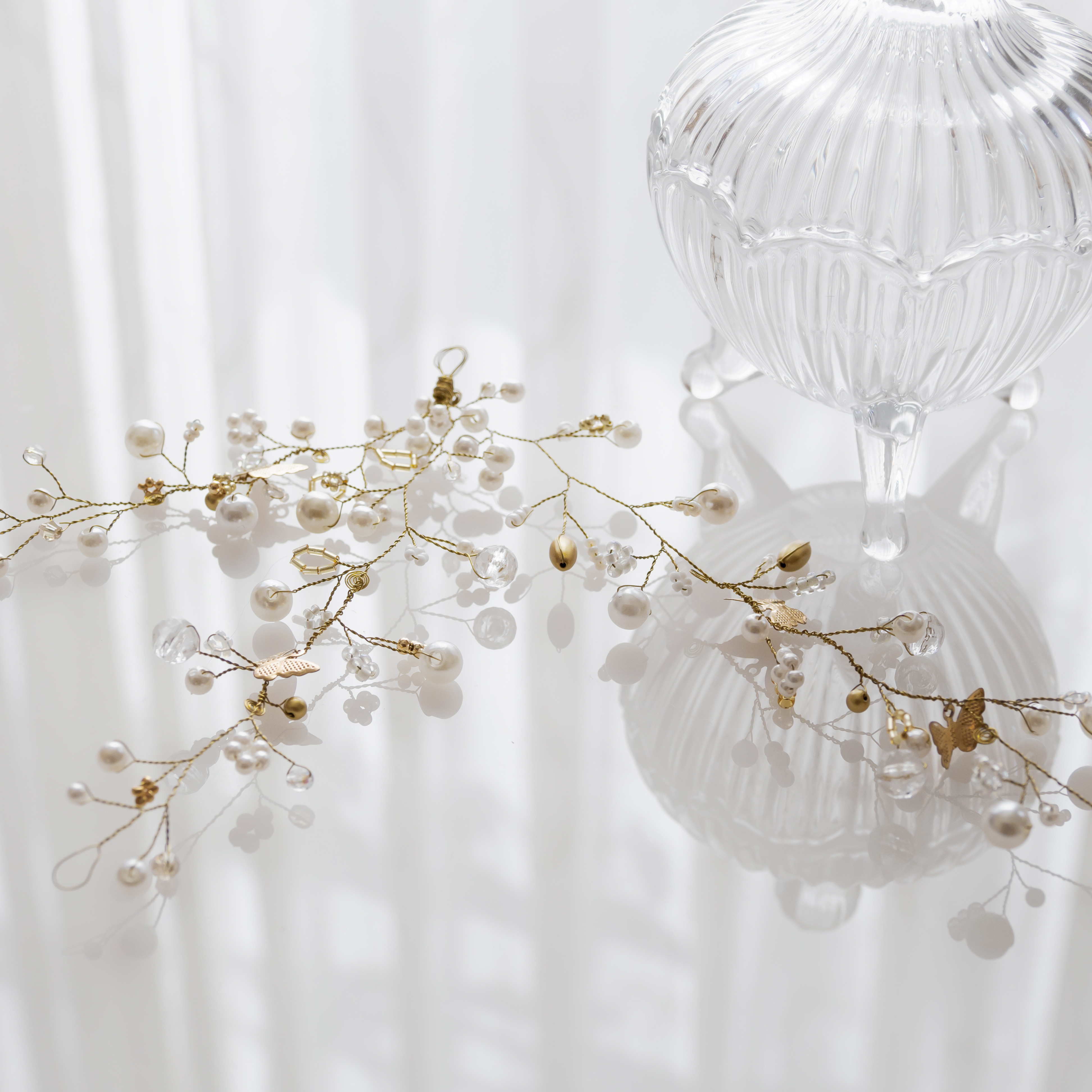 HAKB-4 ヘッドアクセサリー 小枝アクセサリー　ゴールド　蝶々　21cm ウェディング ブライダル　結婚式