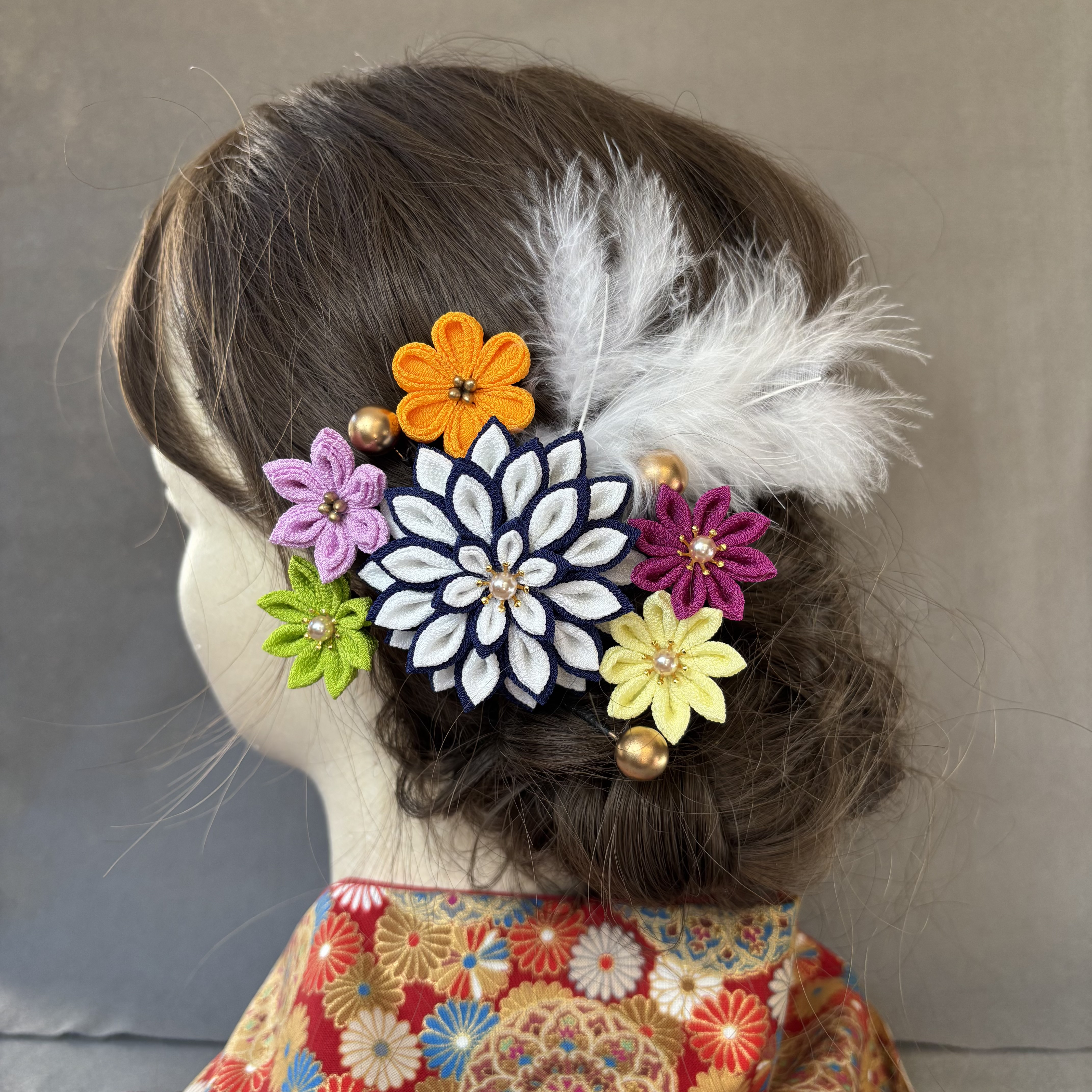 【紺】〈白妙の羽の髪飾り・彩〉⭐︎OPで華やかさup！ドレスにも！ つまみ細工 成人式髪飾り 卒業式 謝恩会 着物 紺