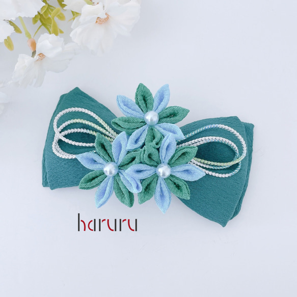 つまみ細工の髪飾り【青緑の小さめリボンと剣つまみ】成人式 振袖 卒業