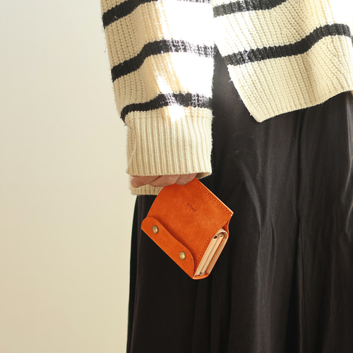 紙袋の形をモチーフにした 可愛い二つ折り財布 LF-016 マルゴー×ヌメ革