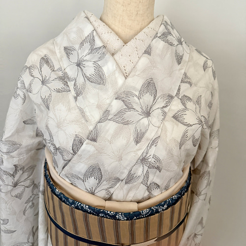 着物 単衣 2つの花刺繍 オフ コットン きもの コットンレース 木綿 