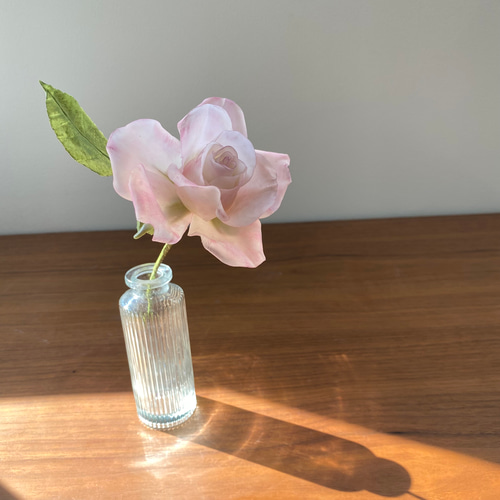 本物みたいな粘土のお花 ☆ 薔薇 一輪 大輪☆ フルオープンローズの