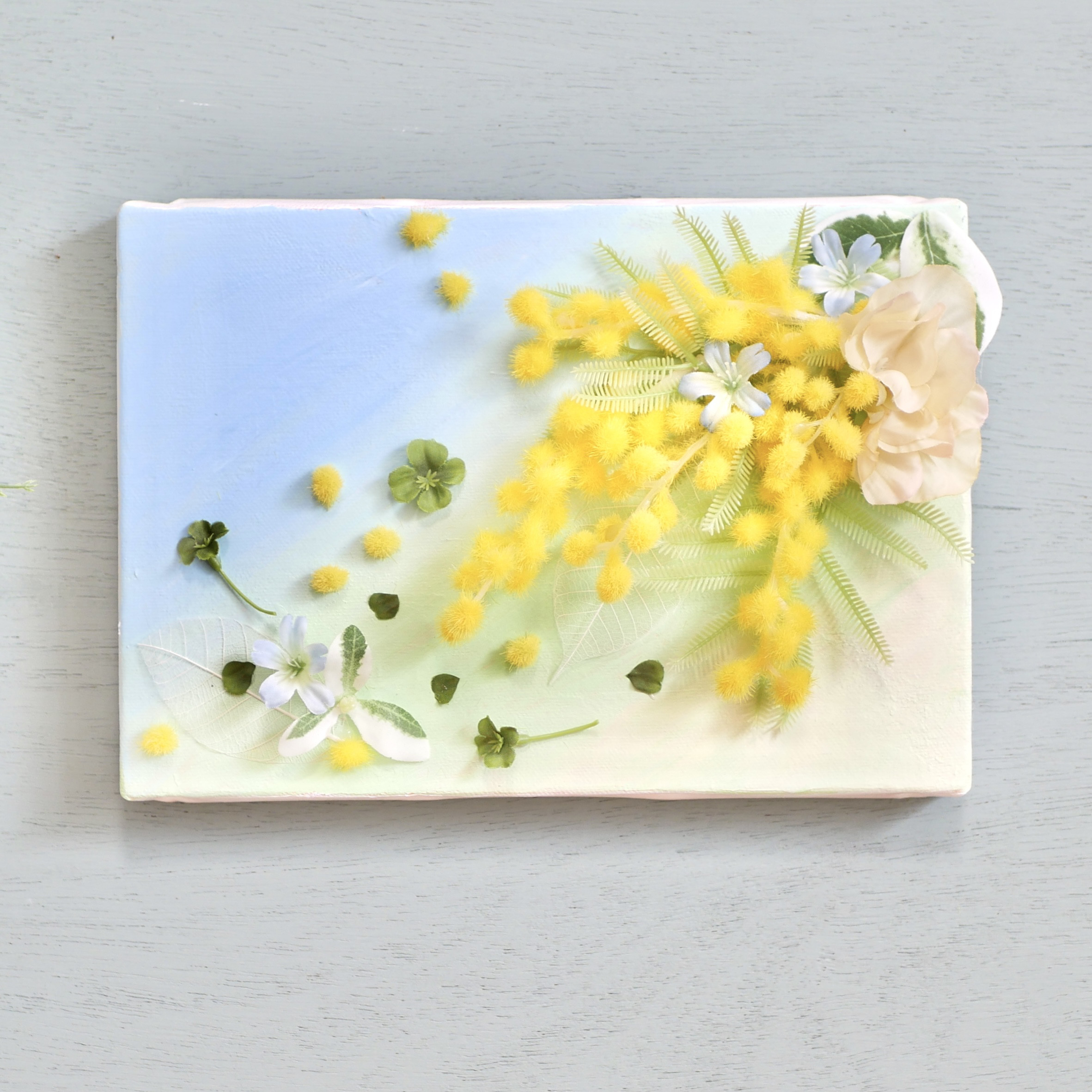 「爽やかな朝」　花と絵のコラボ