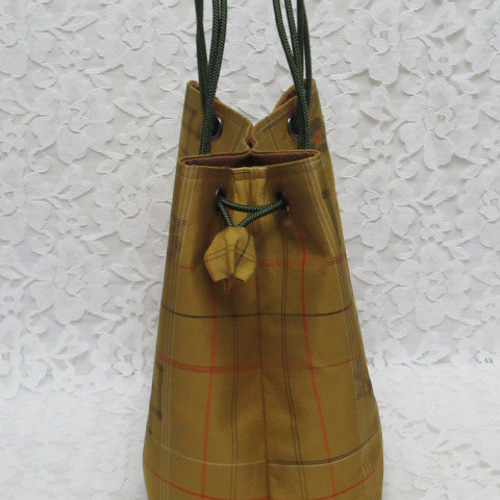 No.1299】着物地＠本場村山大島紬・黄八丈＠絹＠巾着バッグ