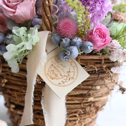 HANDMADE プリザーブドフラワー アレンジメント 花籠 薔薇 バスケットのフラワーアレンジメント/プリザーブドフラワー