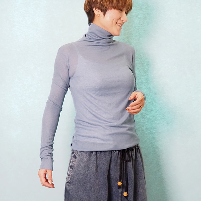 新作再販2025❤︎程よいシアー感タートルネックロングスリーブカットソーT（ブルー）25004BLF