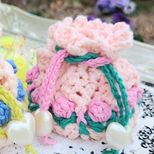 ❇お花畑の巾着ポーチ ピンク&緑 ハート・かぎ針編み 巾着袋 Flower