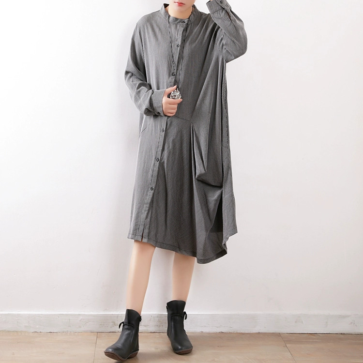片側ドレープと斜めの前立てが個性を演出☆ストライプ柄シャツワンピース