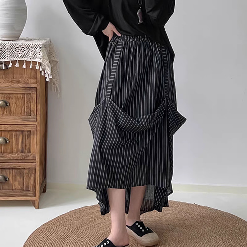 足元を優雅に見せるたくし上げデザイン♪フィッシュテールスカート