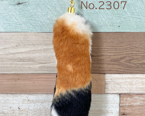 三毛猫柄 しっぽストラップ しっぽキーホルダー アニマルボア akaneko