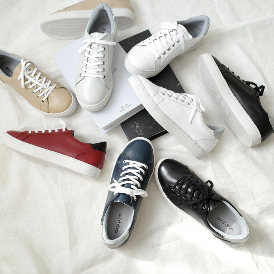 カジュアルさと上品さを兼ね備えた大人スニーカー　本革 / PO5811