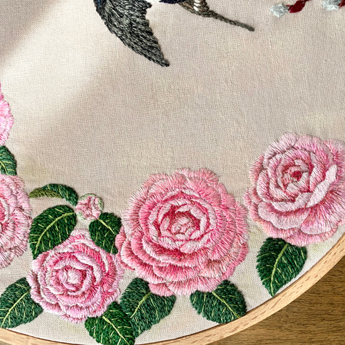 早春の燕と乙女椿' 刺繍枠壁掛け その他アート momo 通販