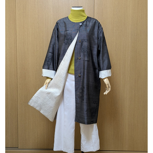着物リメイク　白大島紬×黒大島紬　リバーシブルコート 着物リメイク 白大島 リバーシブル ロング コート マキシ 古布