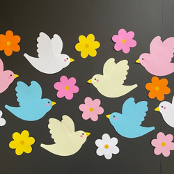 壁面飾り】春 鳥＆お花 卒園式 入園式 幼稚園 保育園 雑貨
