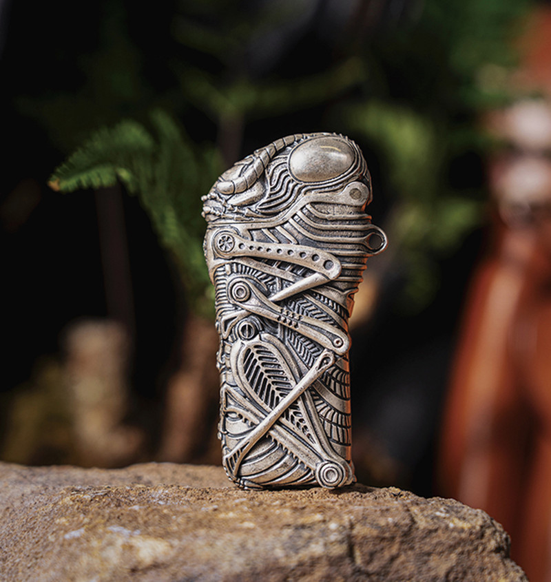 925シルバー クリケット グラスホッパー 防爆メタルライターケース フリント式使い捨てライターカバー 開閉式