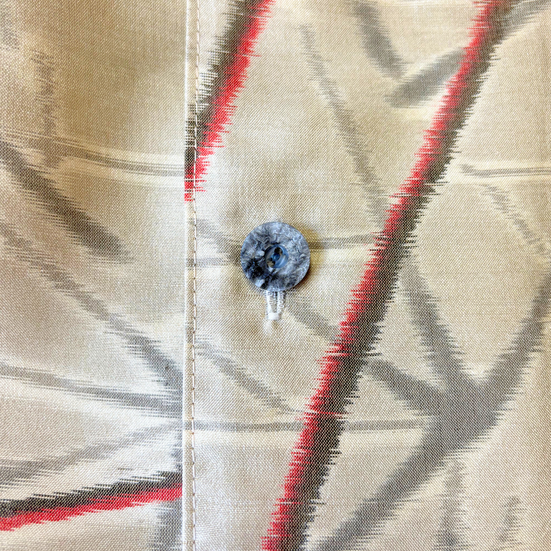 洗える着物のアロハシャツ【正絹】　織・赤幾何学　メンズ Mサイズ