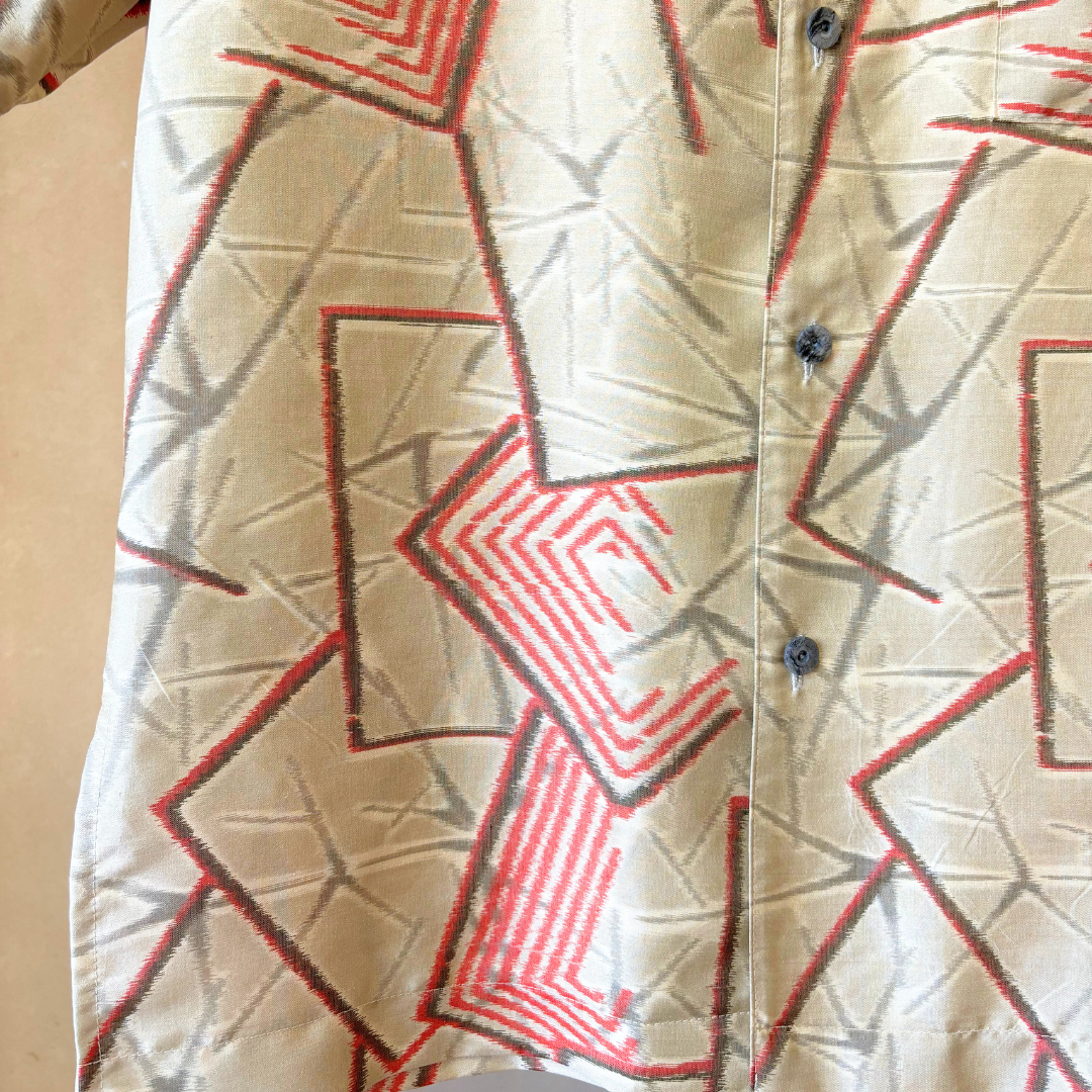 洗える着物のアロハシャツ【正絹】　織・赤幾何学　メンズ Mサイズ