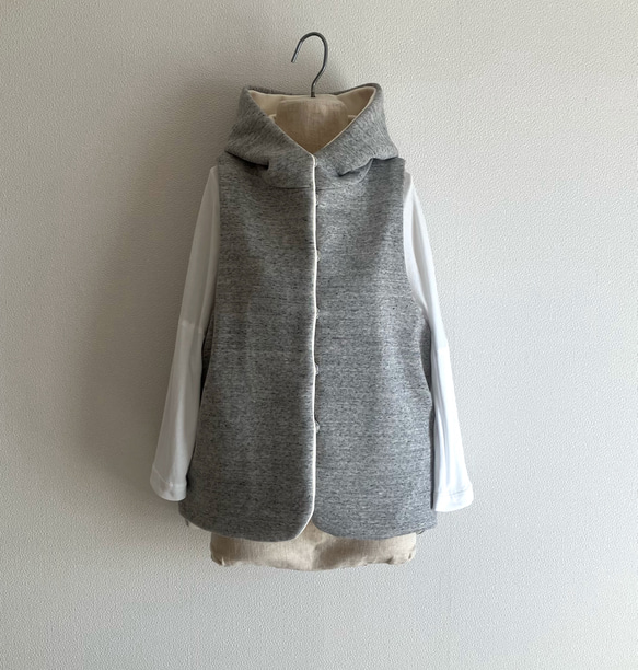 4カラーからお選びいただけます　裏毛スウェット　2枚仕立て　フードベスト　 5枚目の画像