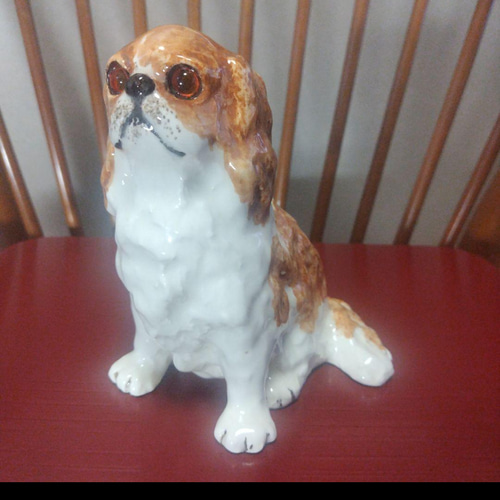 ウィンスタンレイ（ケンジントン）キャット、犬の作品、キング