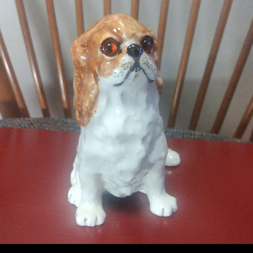 ウィンスタンレイの犬の置物 ウィンスタンレイ（ケンジントン）キャット、犬の作品、キング