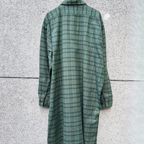 60年代～70年代のヨーロッパのプルオーバーシャツ、ダークミリタリー