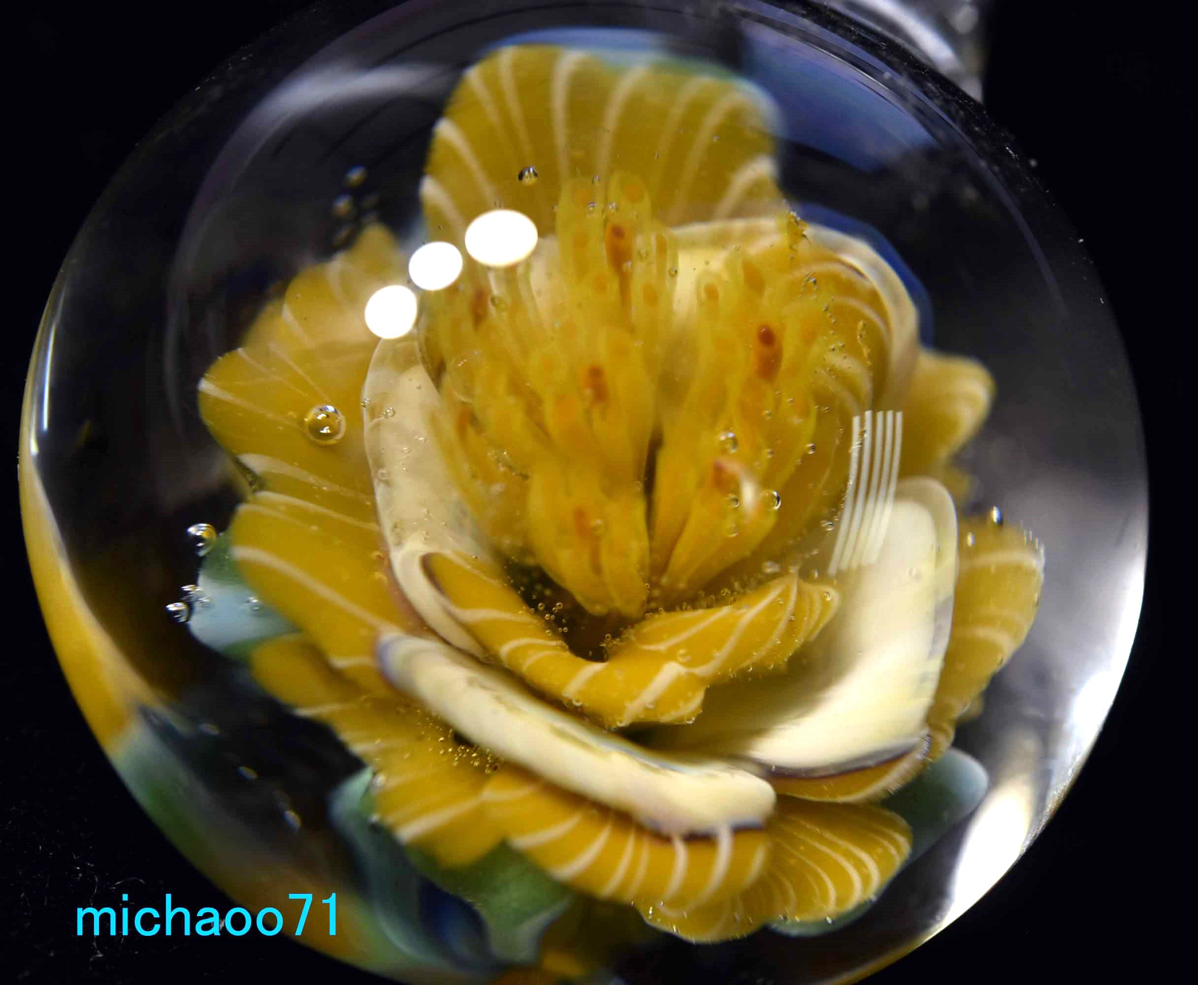 フラワー ガラスのペンダントトップ　(12122-P21) GLASS FLOWER  ＃ガラスアクセサリー