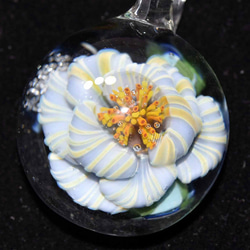 ≪超目玉★12月≫ フラワー ガラスのペンダントトップ (12127-P21) GLASS FLOWER ネックレス・ペンダント