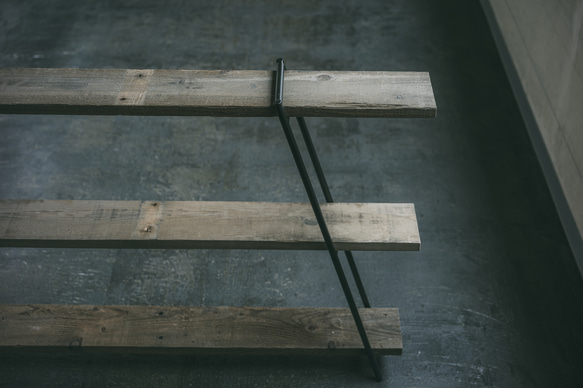 【新製品】人気！アウトドア アイアン シェルフラック（L900mm×W210mm×H700mm/棚3枚付き）燕三条 3枚目の画像