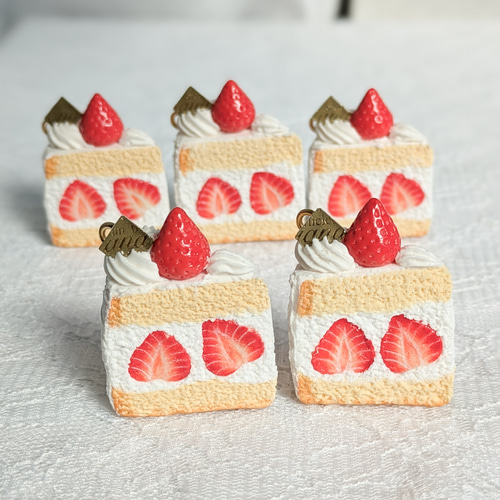 ショートケーキデザインシリーズ マスコットバッグチャーム Amazon.co.jp: サンリオ(SANRIO) マスコットバッグチャーム