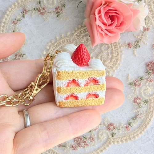 贅沢ショートケーキのバッグチャーム フェイクスイーツ