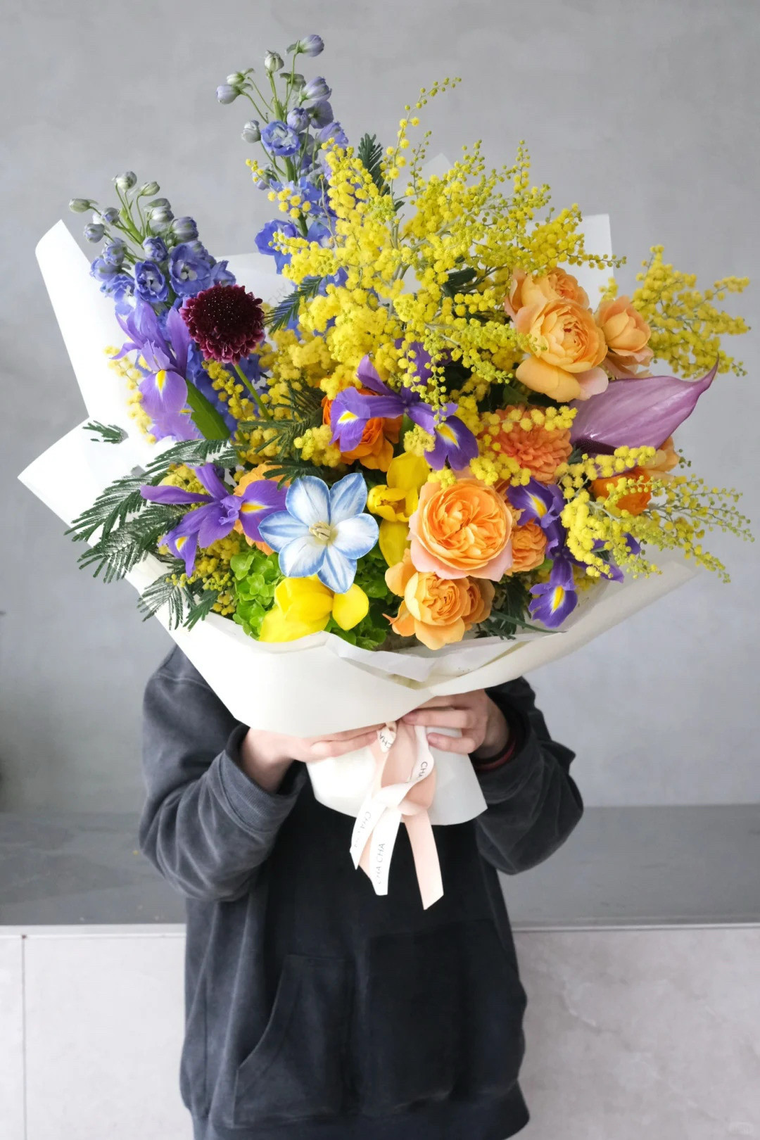 春の贈り物・ミモザと彩り豊かなブーケ【生花】