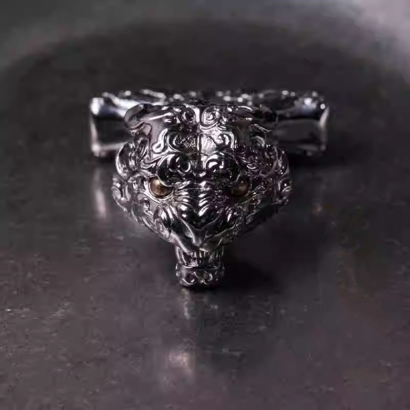 虎蓮花ナックル（スチール/ステンレス製） - 護身用、EDC、おしゃれなグッズ、ユニークなギフト