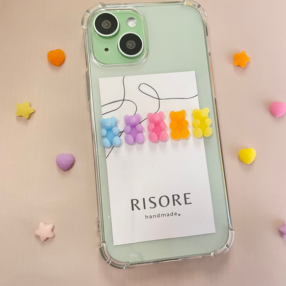 くまグミのスマホケース（よこ）【iPhone全機種対応】レジン iPhone16 iPhone15 クリアケース 7枚目の画像
