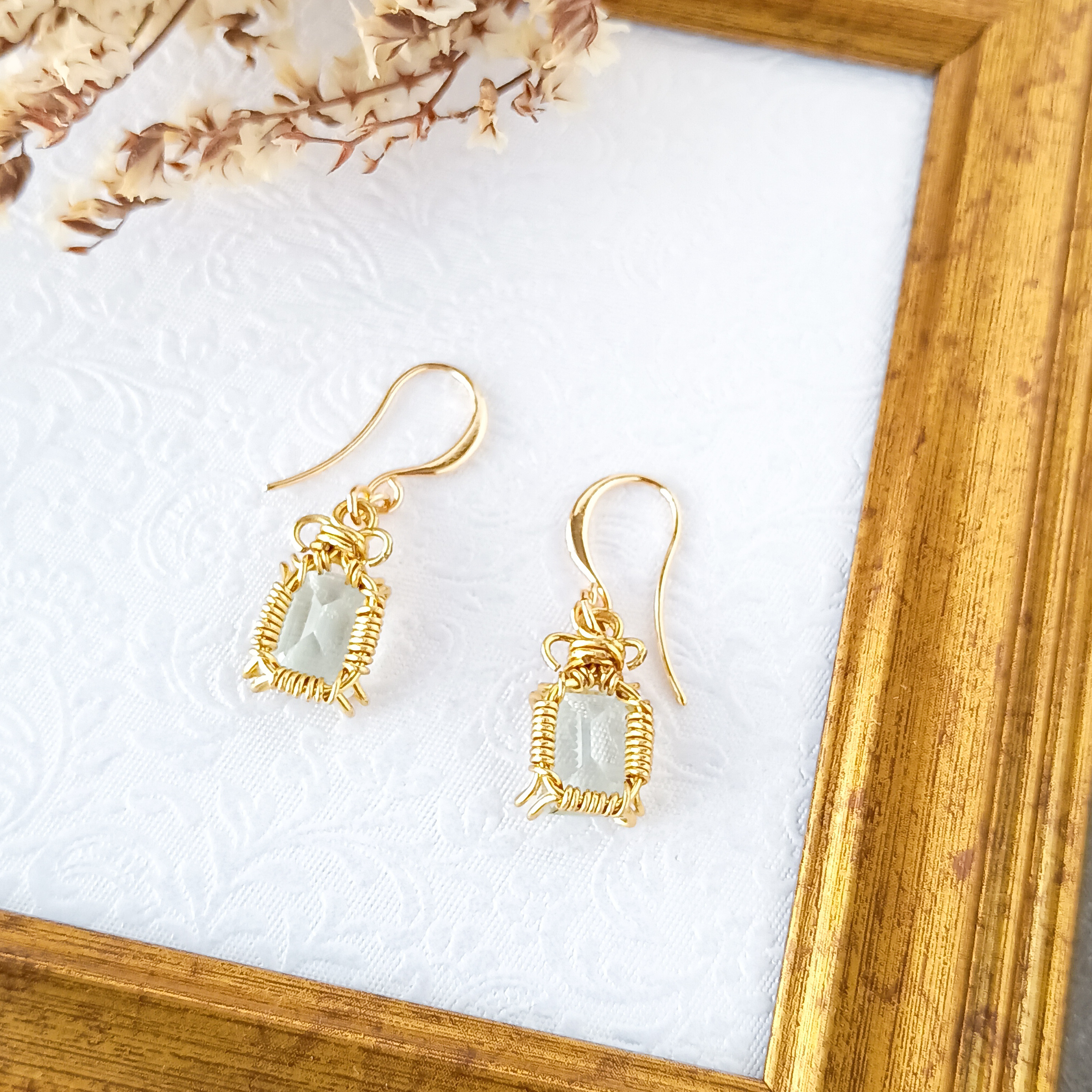 イヤリング可✶3月誕生石アクアマリン一粒フックピアス✶ワイヤーラッピング