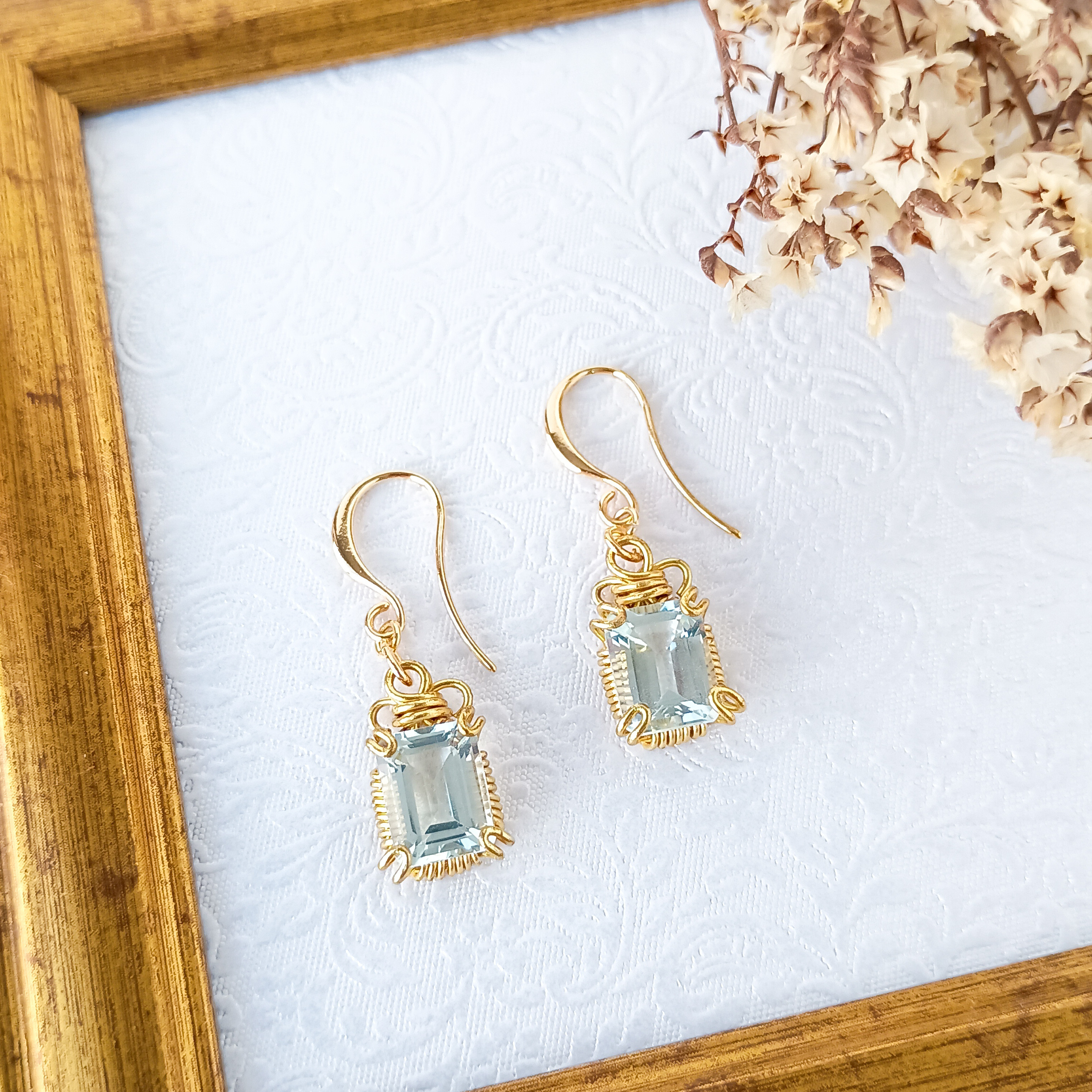 イヤリング可✶3月誕生石アクアマリン一粒フックピアス✶ワイヤーラッピング