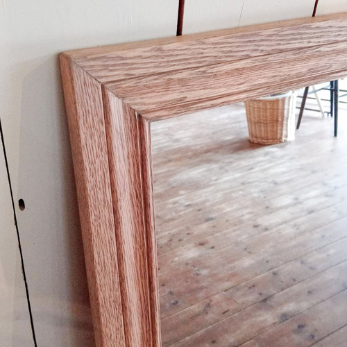 美容室向け壁掛けミラー 700×900 オーク無垢材ミラーフレーム