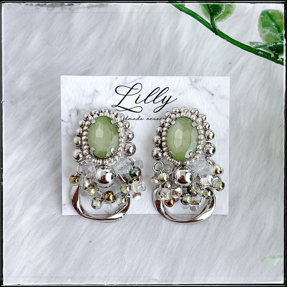 大ぶりピアス/ビジュー/ビーズ刺繍ピアス/シルバー/フープ/ピアス イヤリング 1枚目の画像